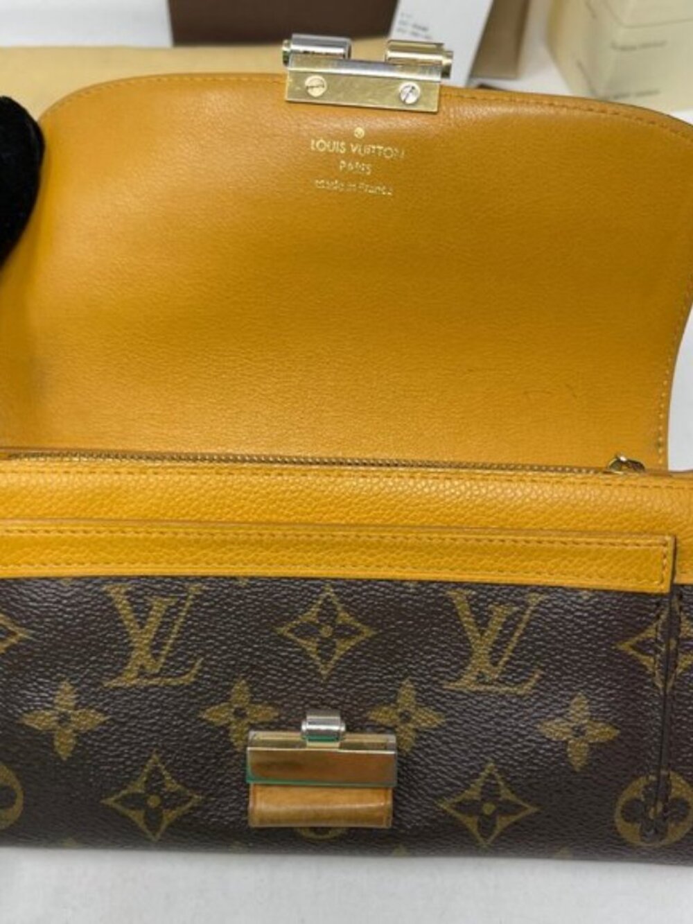 LOUIS VUITTON Monogram Elysee Long Wallet - Picture 3 of 10